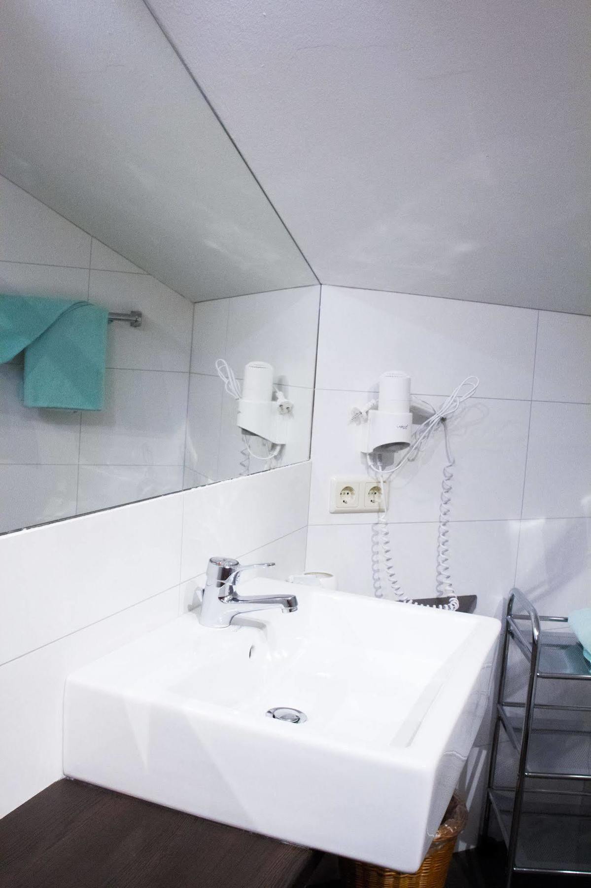 Collina Hotel Garni ナウダース エクステリア 写真