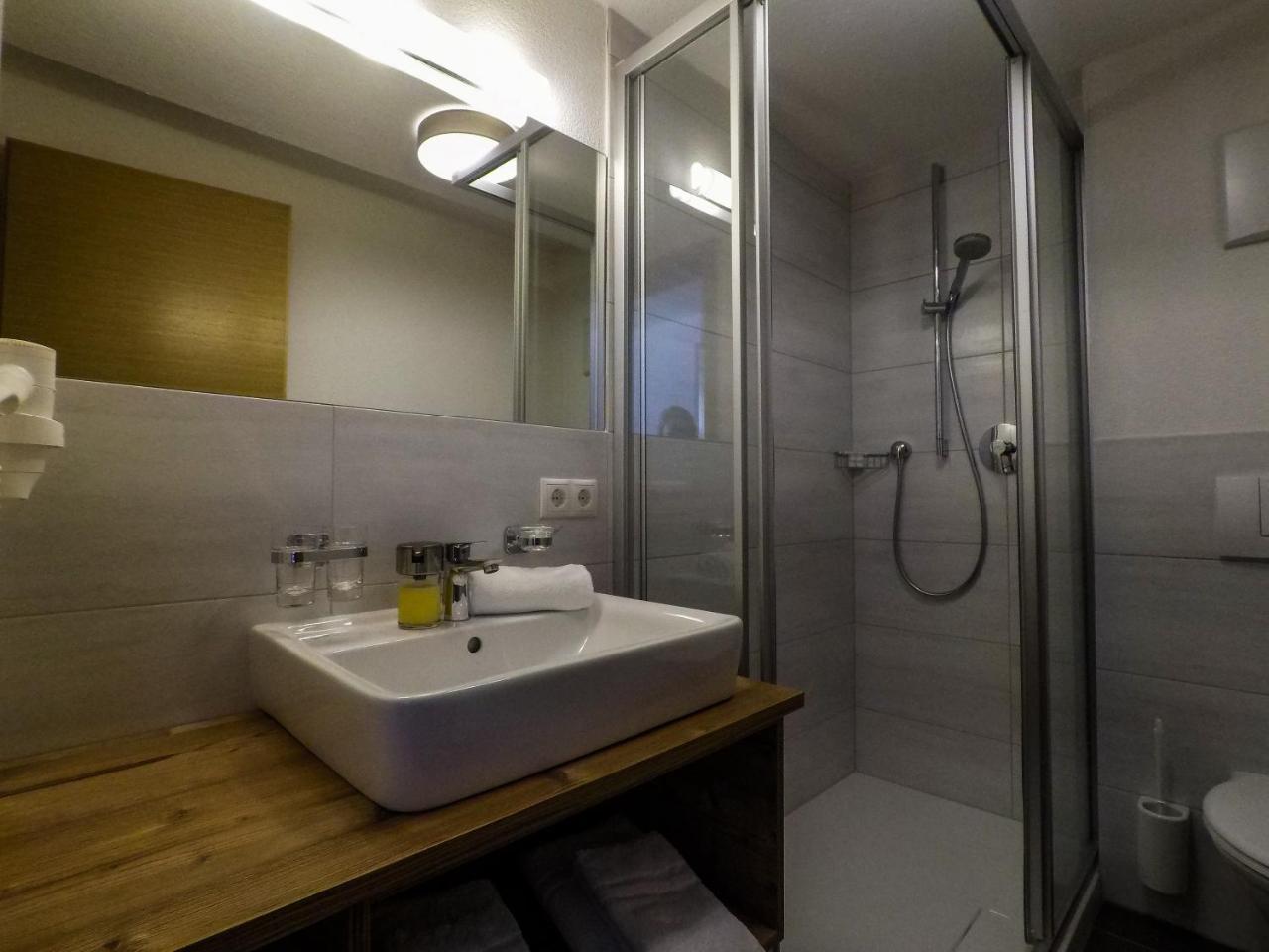 Collina Hotel Garni ナウダース エクステリア 写真