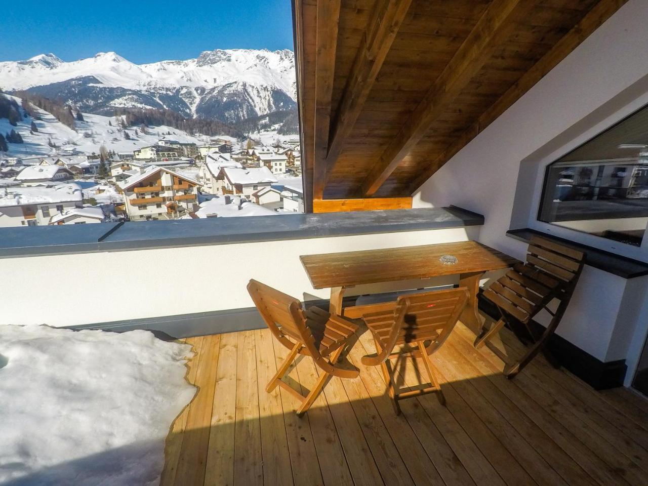 Collina Hotel Garni ナウダース エクステリア 写真