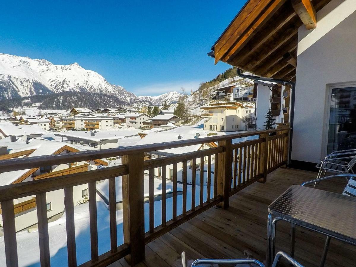 Collina Hotel Garni ナウダース エクステリア 写真