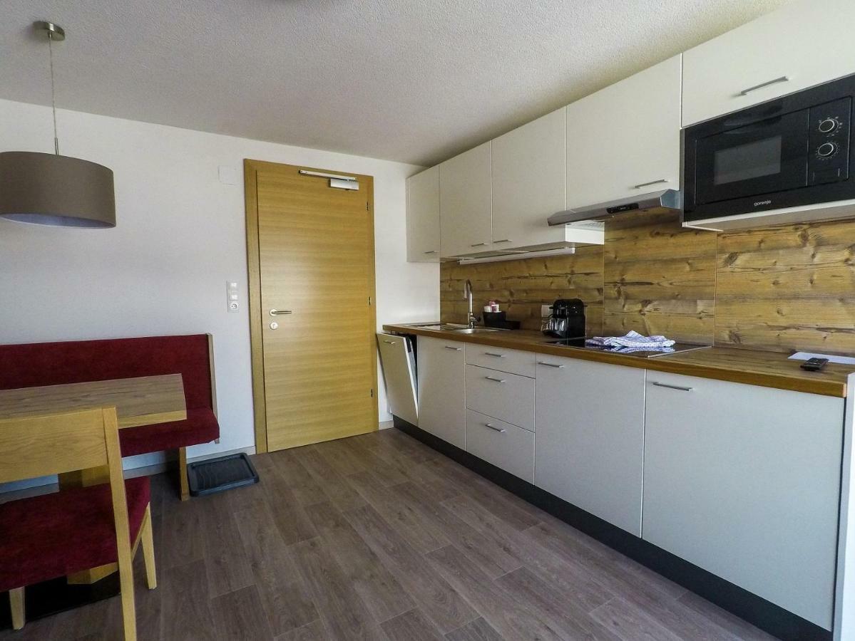 Collina Hotel Garni ナウダース エクステリア 写真